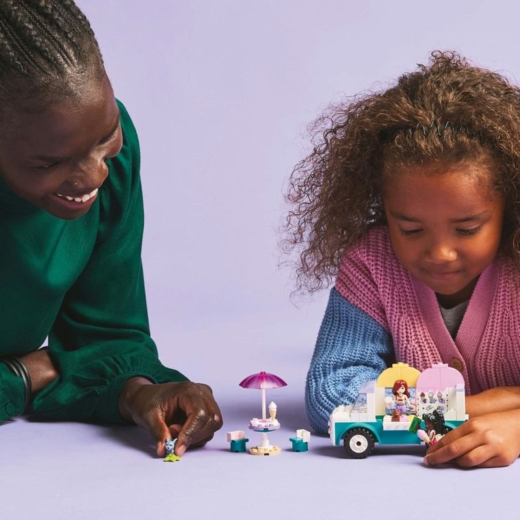 LEGO Friends, Furgoneta de inghetata in orasul Heartlake, 42644