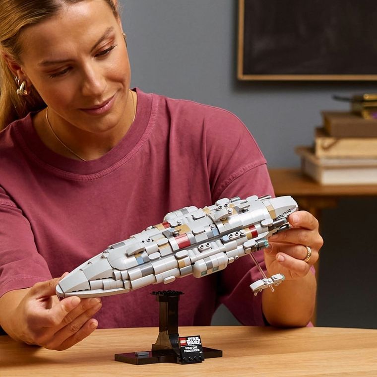 LEGO Star Wars, Nava de croaziera stelara Home One, 75405