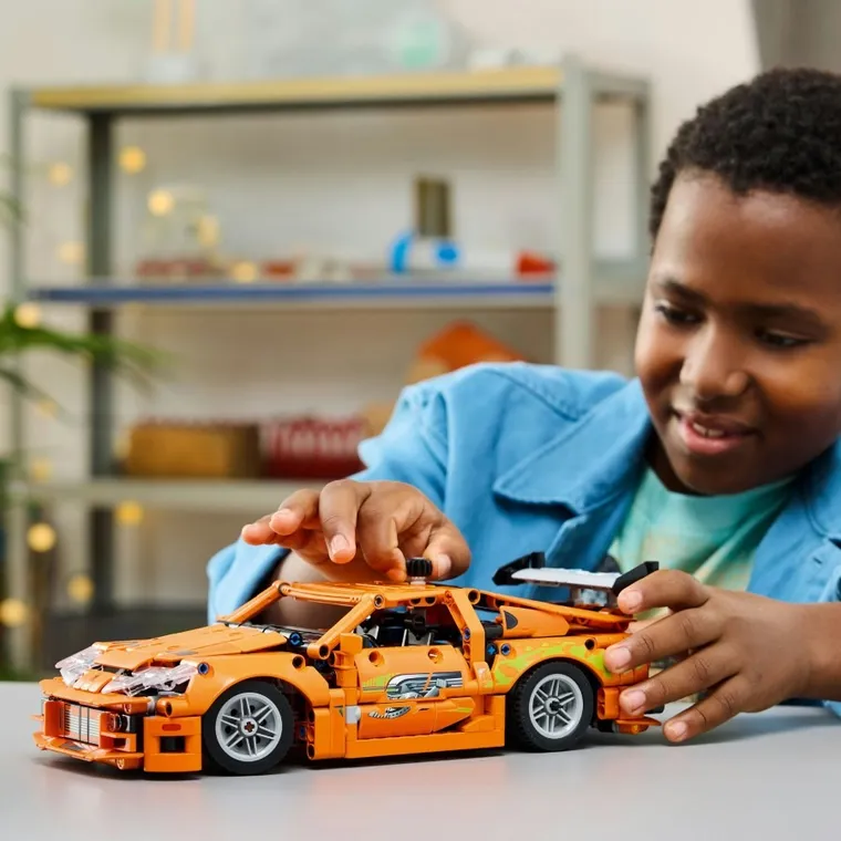 LEGO Technic, Fast and Furious Toyota Supra MK4, 42204