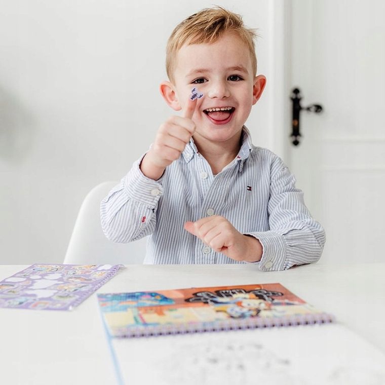 Totum, Bluey, carte de colorat si razuit cu stickere