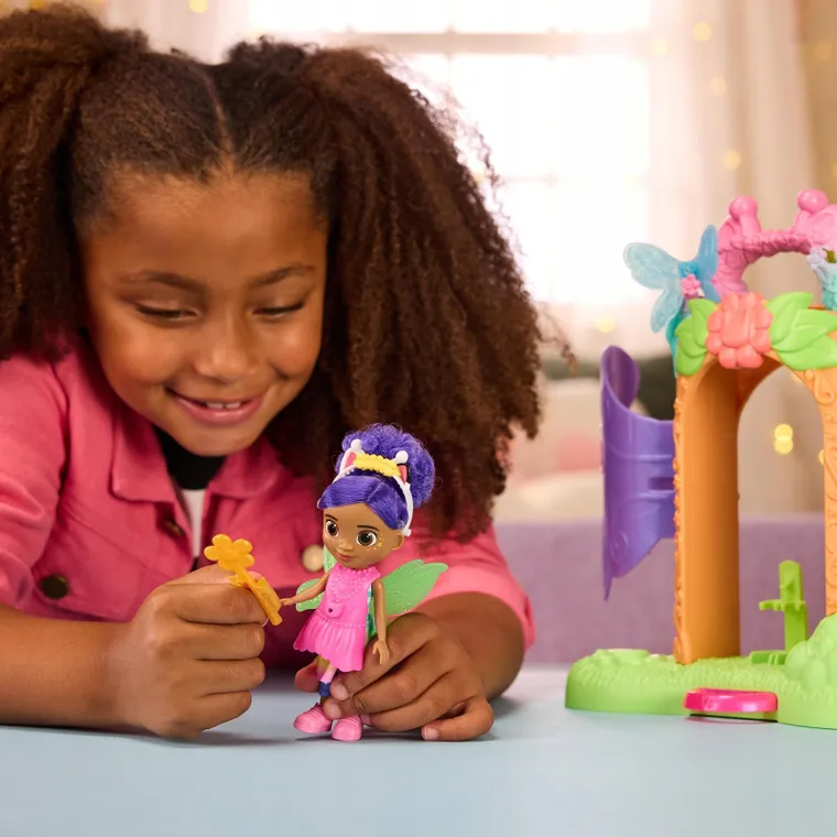 Gabby's Dollhouse, Fairy Magic Reveal Playset, set de papusa Gabby
