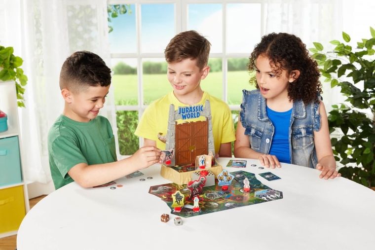 Jurassic World, Rex Panic, joc de familie