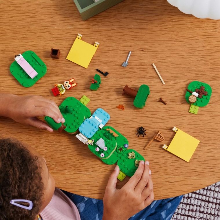 LEGO Animal Crossing, Activitatile in aer liber ale lui Bunnie, 77047