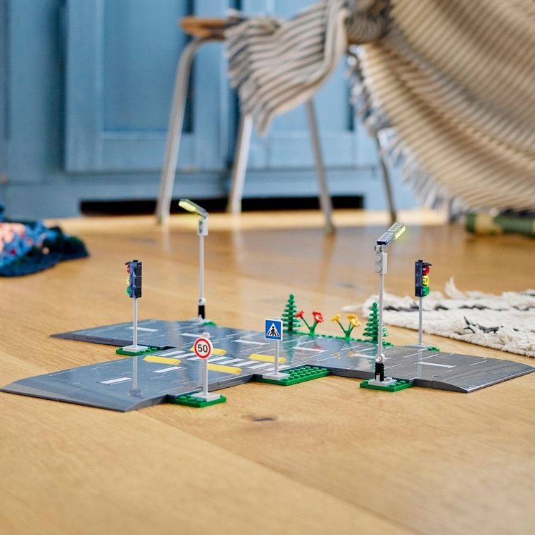 LEGO City Community, Placi de drum, 60304