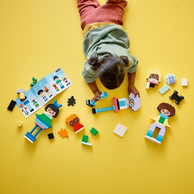 LEGO DUPLO, Oameni construibili cu emotii mari, 10423