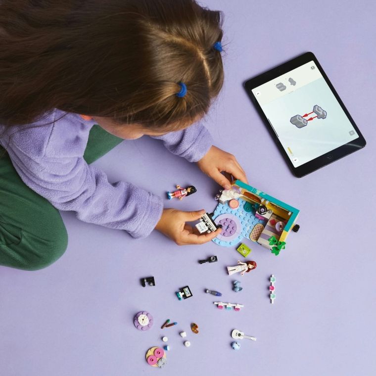 LEGO Friends, Camera lui Paisley, 42647