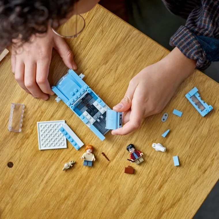 LEGO Harry Potter, Ford Anglia zburator, 76424