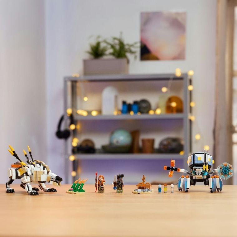 LEGO Horizon Adventures, Aloy si Varl vs. Shell-Walker si Sawtooth, 77037