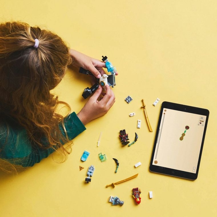 LEGO NINJAGO, Costumul robot de lupta al lui Zane, 71827