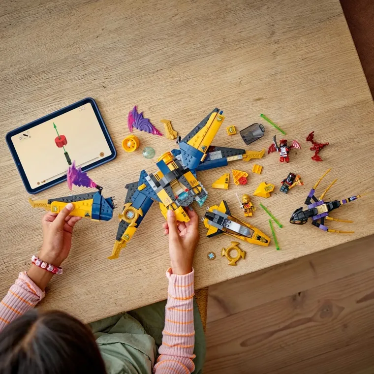 LEGO NINJAGO, Superavionul cu reactie al lui Ras si Arin, 71833