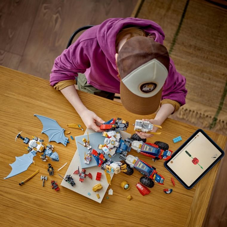 LEGO NINJAGO, Ultrarobotul combinat al lui Zane, 71834