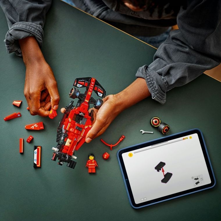 LEGO Speed Champions, Masina de curse F1 Ferrari SF-24, 77242