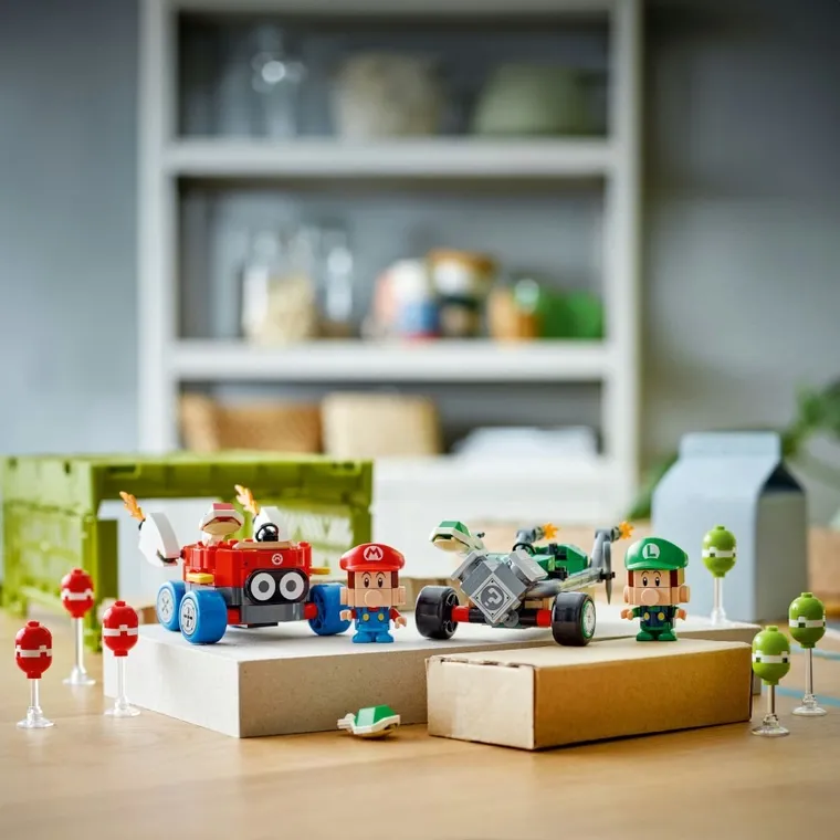 LEGO Super Mario, Mario Kart - Baby Mario si Baby Luigi, 72034