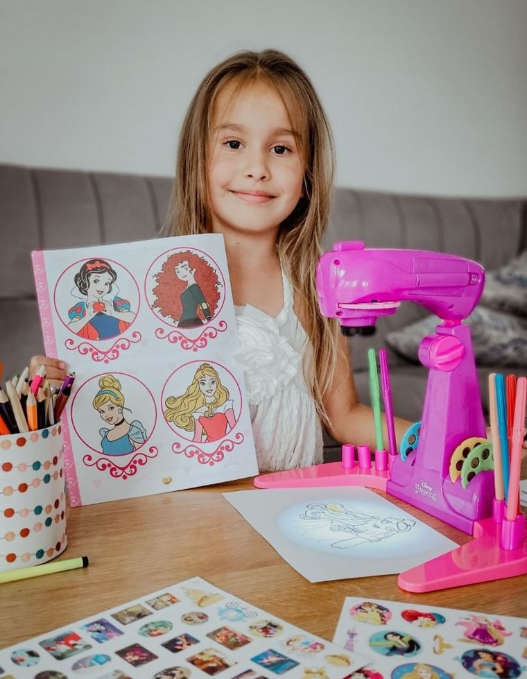 Lisciani, Disney Princess, scoala de desen cu proiector, set creativ