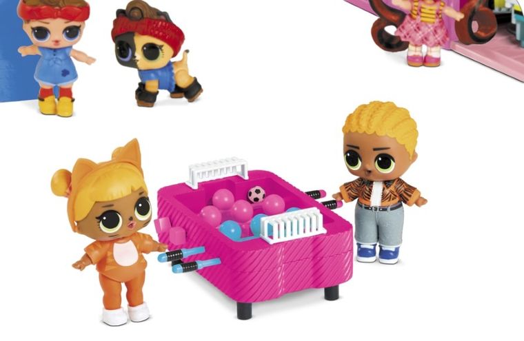 L.O.L. Surprise, Fashion Show House, casa de joaca, set