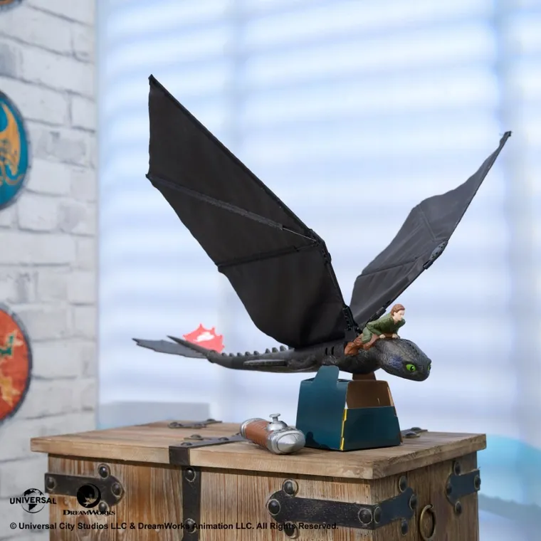 How To Train Your Dragon, Real Flying RC Toothless, figurina cu telecomanda