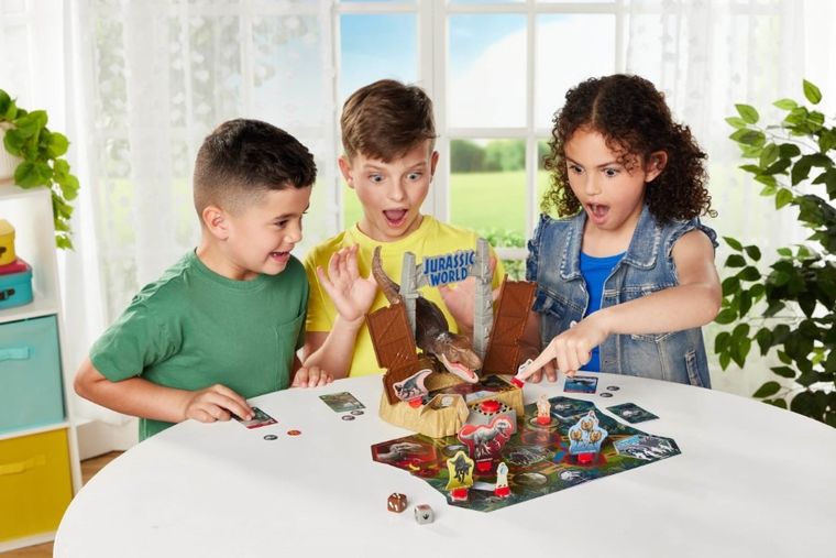 Jurassic World, Rex Panic, joc de familie