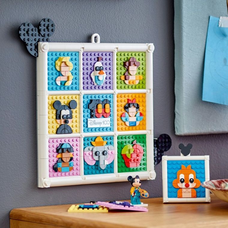 LEGO Disney, 100 de ani de figuri emblematice de animatie Disney, 43221