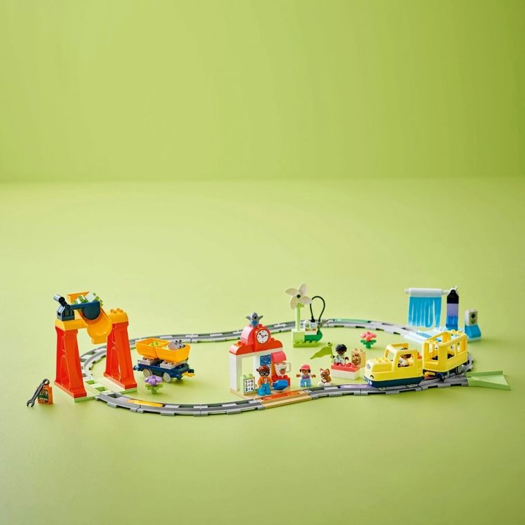 LEGO DUPLO, Tren comunitar mare si interactiv, 10428