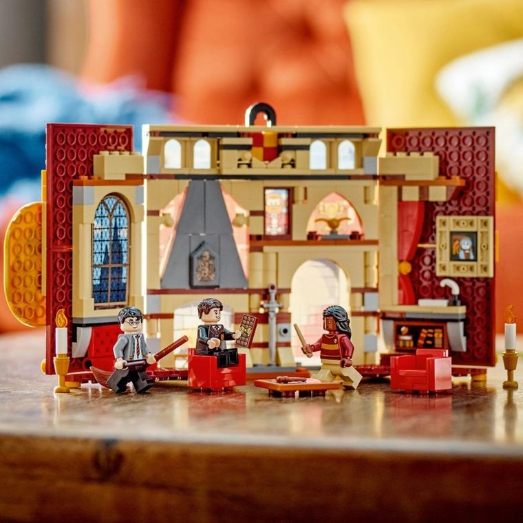 LEGO Harry Potter, Bannerul Casei Gryffindor, 76409