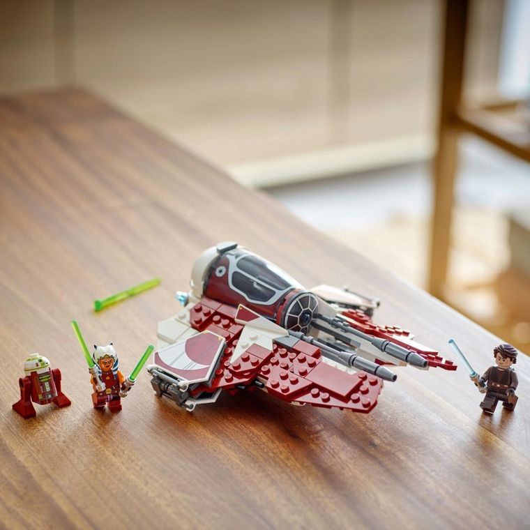 LEGO Star Wars, Nava Interceptor Jedi a lui Ahsoka, 75401