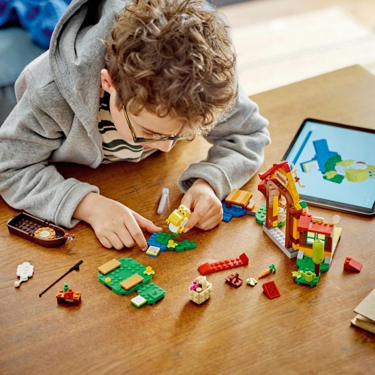 LEGO Super Mario, Set de extindere Picnic la casa lui Mario, 71422
