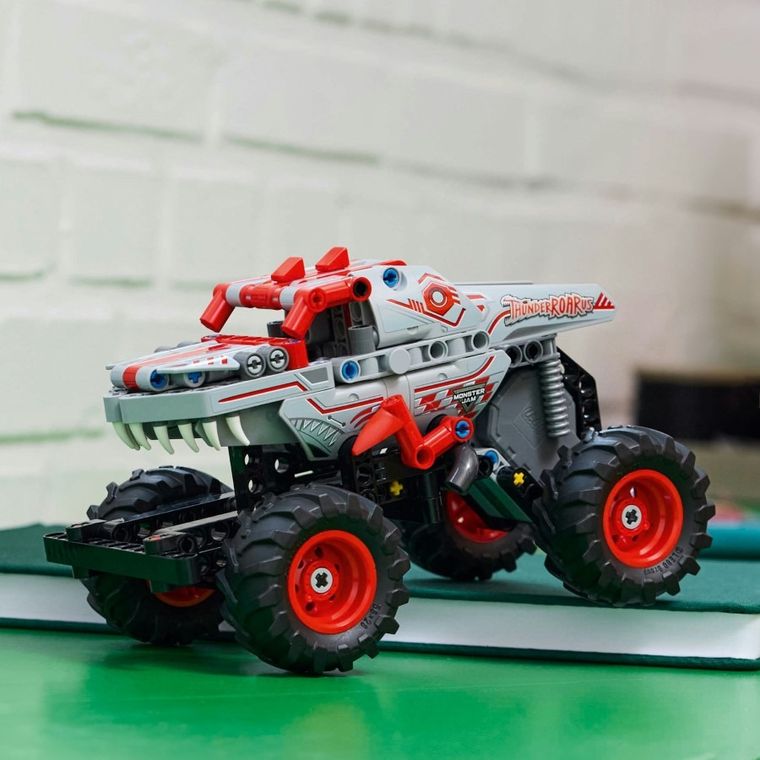 LEGO Technic, Monster Jam ThunderROARus cu motor cu arc, 42200