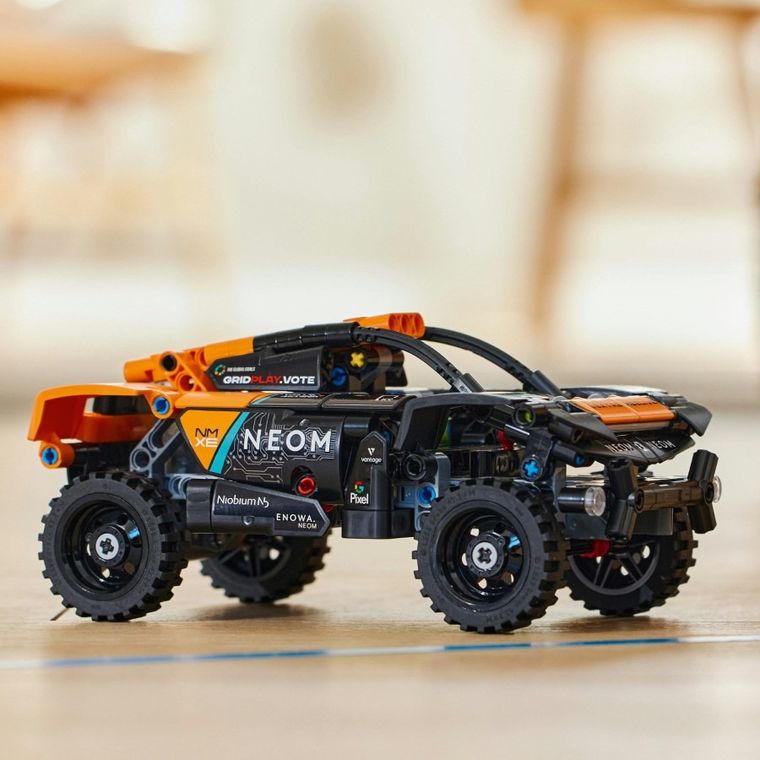 LEGO Technic, NEOM McLaren Extreme E Race Car, 42166