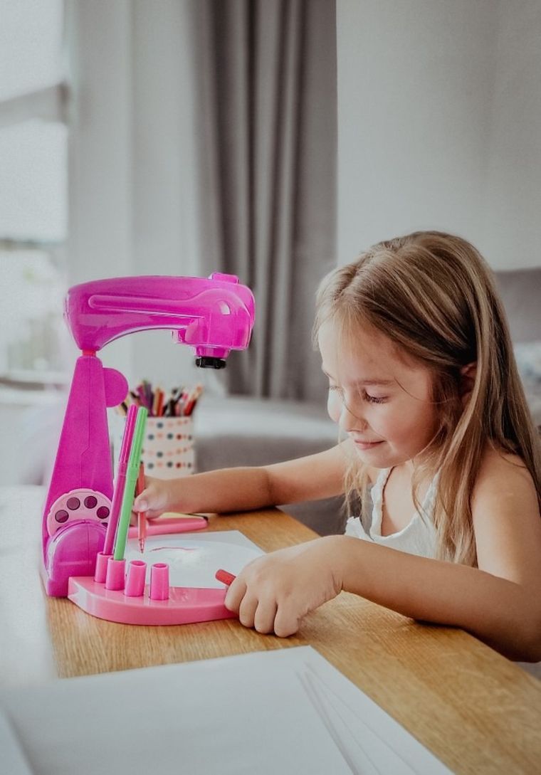 Lisciani, Disney Princess, scoala de desen cu proiector, set creativ