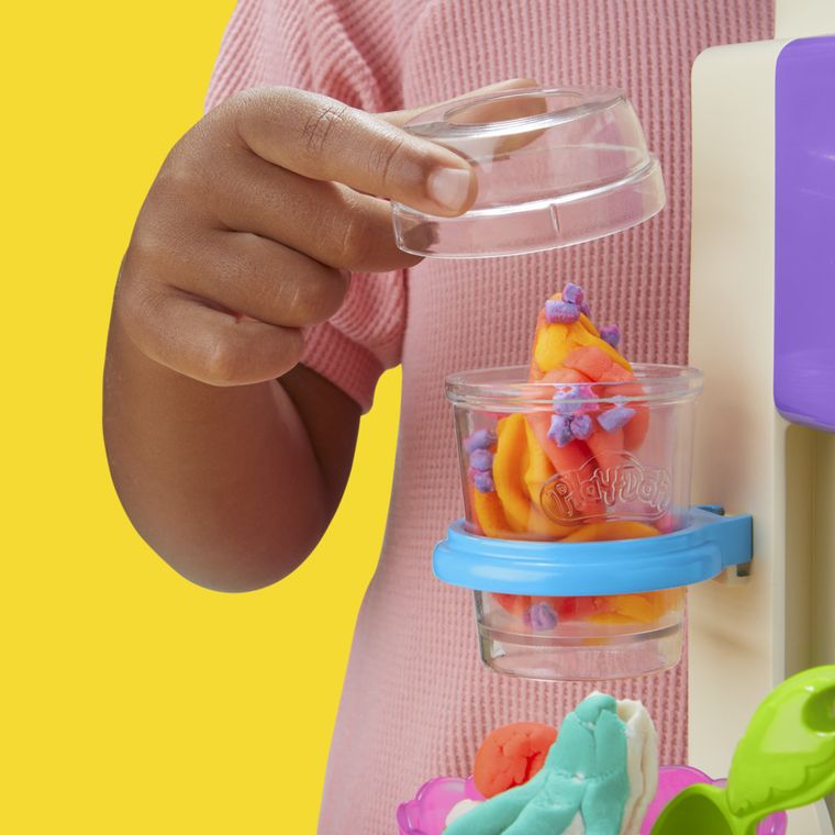 Play-Doh, Rainbow Swirl Ice Cream, set creativ de joaca
