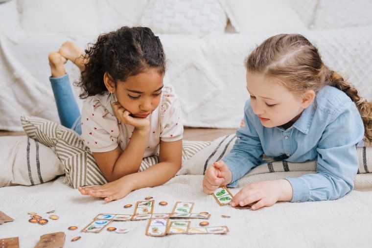 Trefl, Dinogang, joc