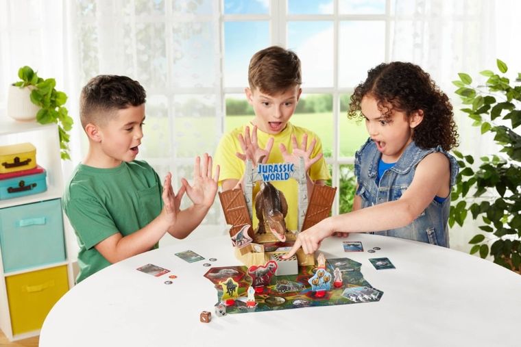 Jurassic World, Rex Panic, joc de familie