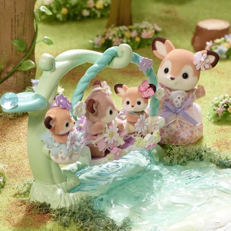 Sylvanian Families, Caprioare pe leaganul cu flori, set cu figurine, 5801