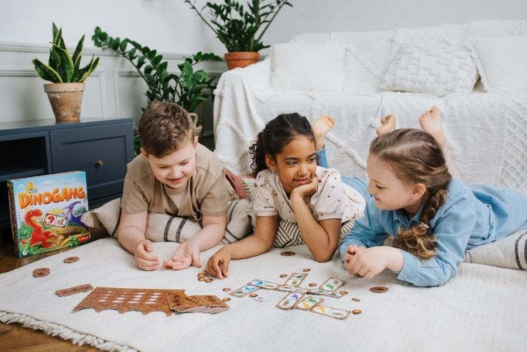 Trefl, Dinogang, joc