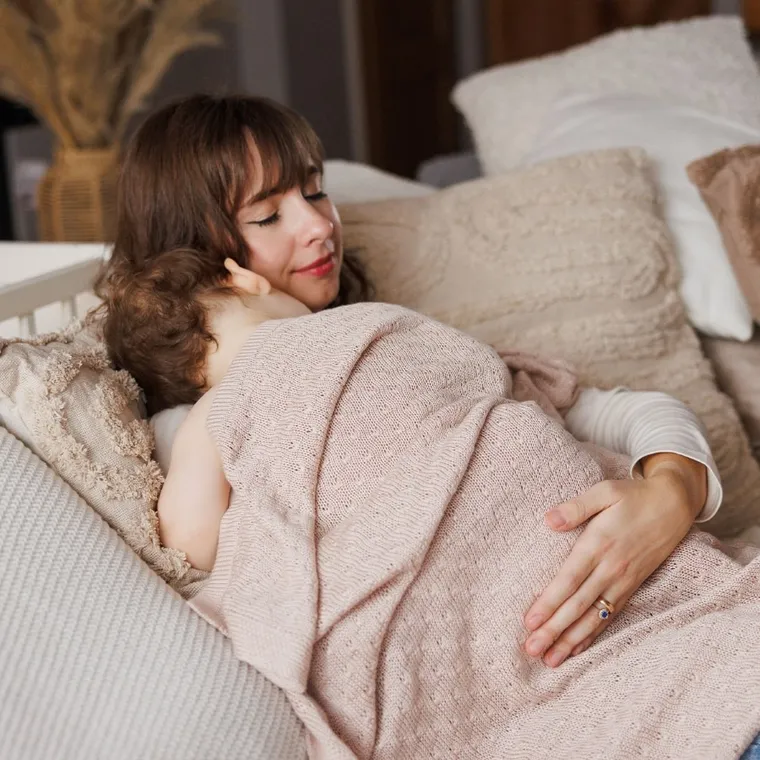 BabyOno, Patura tricotata din bambus, bej deschis, 75-100 cm