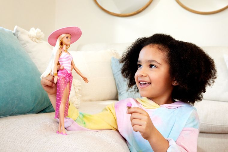 Barbie, Day at the Beach, papusa cu accesorii