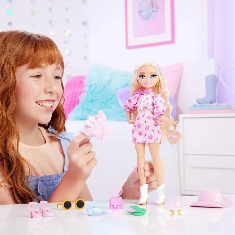 Barbie, Dream Besties, Malibu, papusa si accesorii