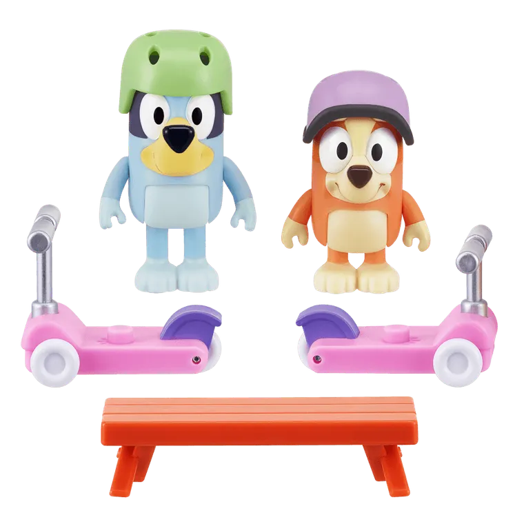 Bluey, Mersul pe trotineta, set cu figurine si accesorii