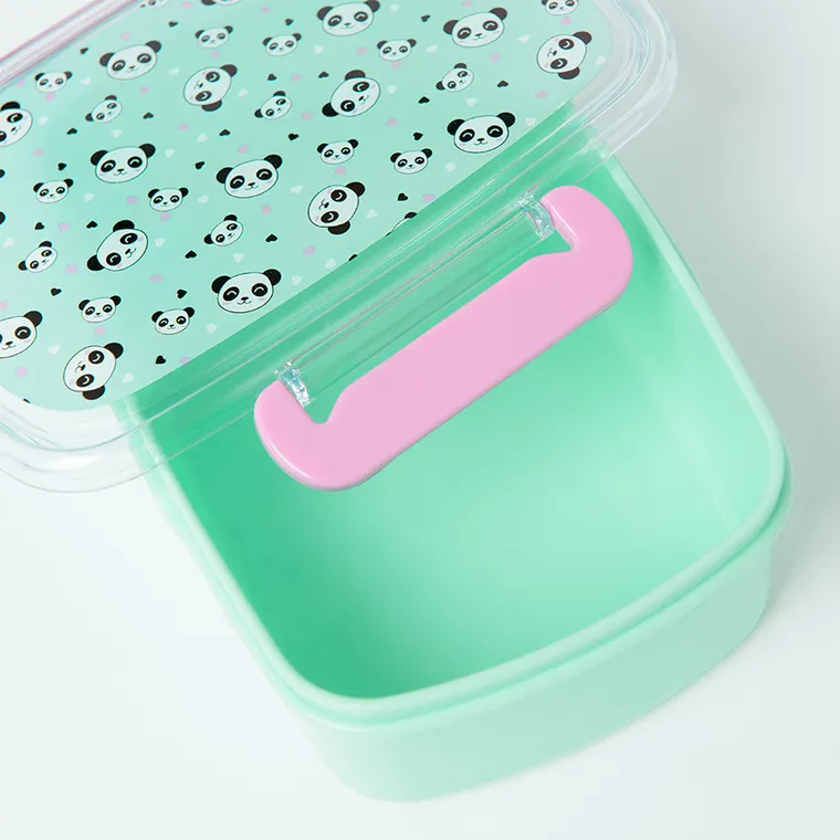 Kayokki, Ursulet panda, cutie pentru pranz