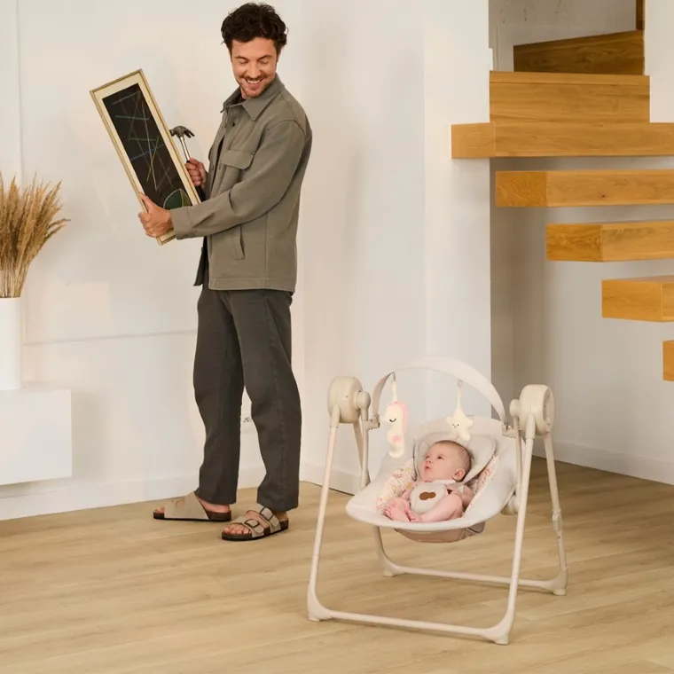 Kinderkraft, Swingee, balansoar electric pentru bebelusi, bej