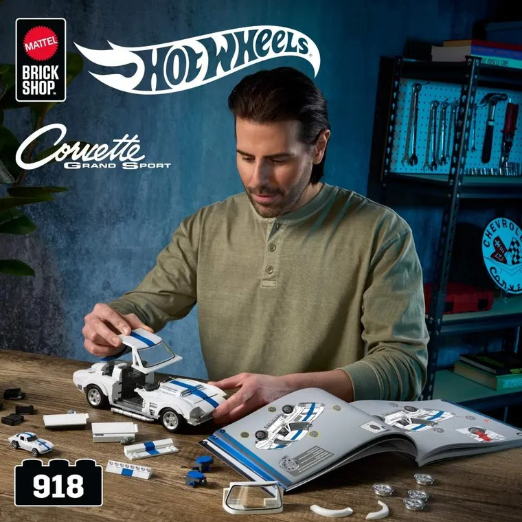 Mattel Brick Shop, Hot Wheels, Elite Series Corvette Grand Sport, set de constructie, 918 elemente