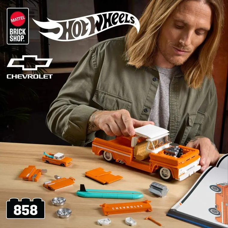 Mattel Brick Shop, Hot Wheels, Elite Series Custom ’62 Chevy Pickup, set de constructie, 858 elemente