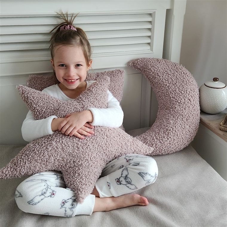 MimiNu, Luna, perna decorativa