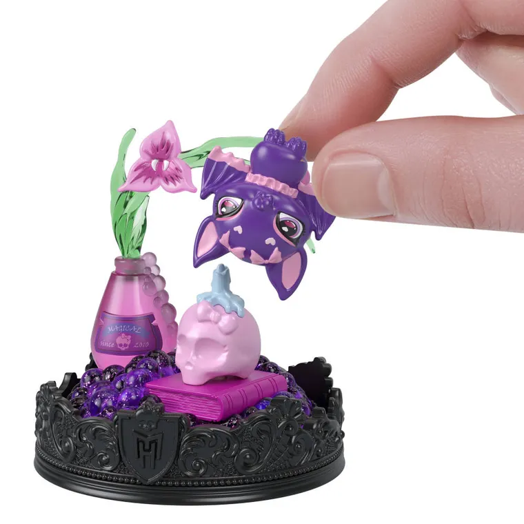 Monster High, Breloc cu figurina DIY, 1 buc.