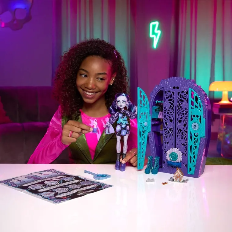 Monster High, Skulltimate Secrets, Twyla, papusa cu accesorii