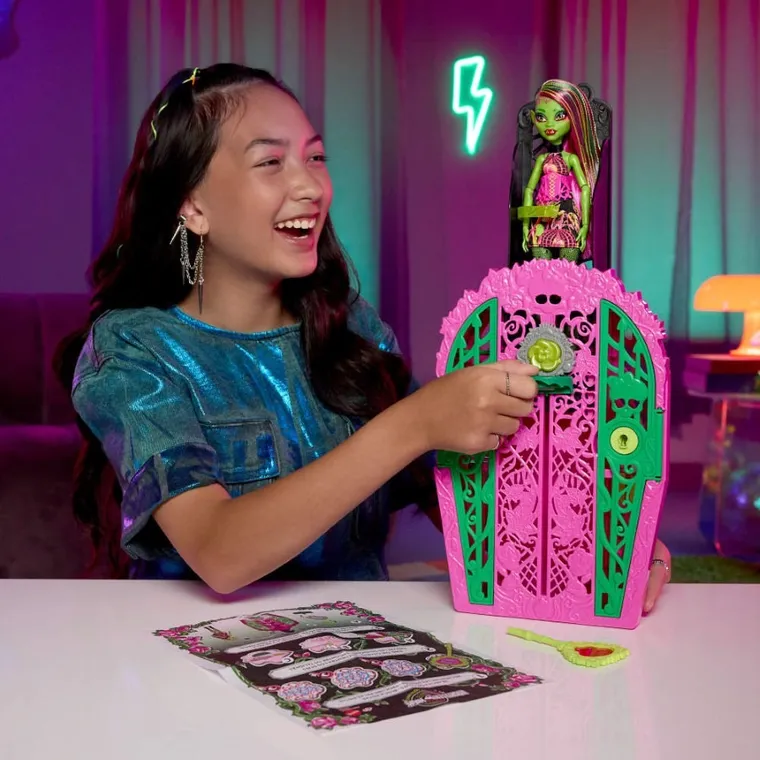 Monster High, Skulltimate Secrets, Venus McFlytrap, papusa cu accesorii