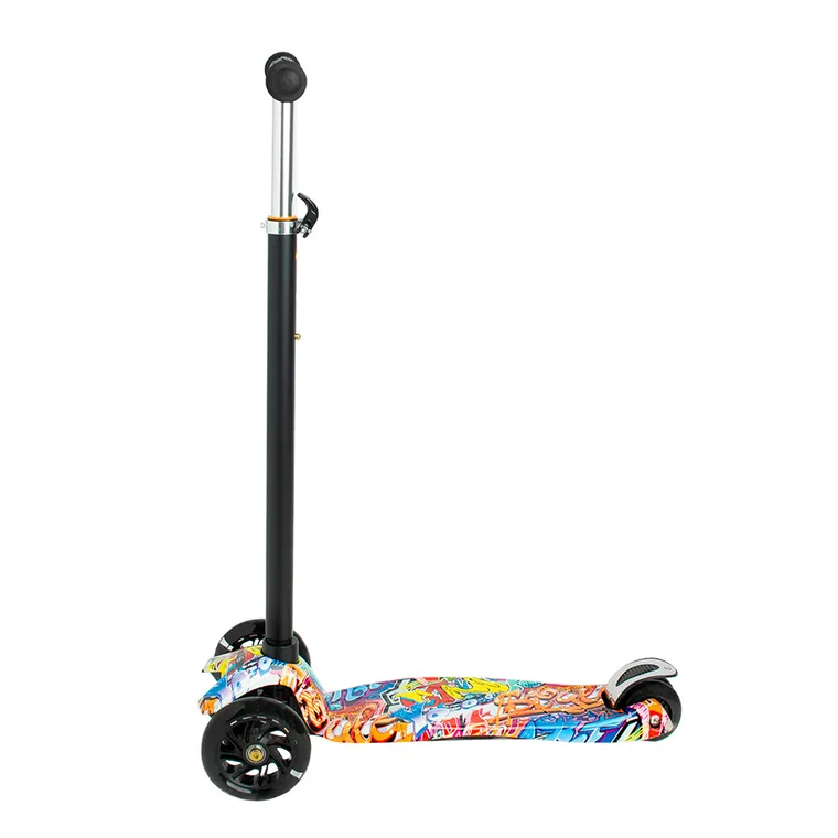 Smiki, trotineta cu trei roti si lumini LED, graffiti