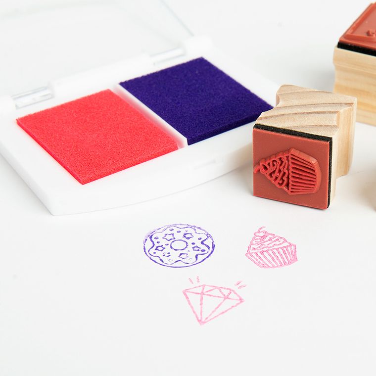 Smiki, Unicorni, set de stampile cu creioane colorate