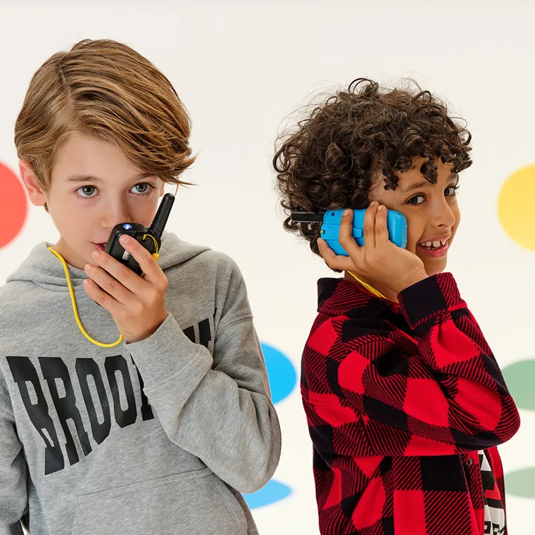 Smiki, Walkie Talkies, set statii emisie-receptie, raza de actiune 3 km