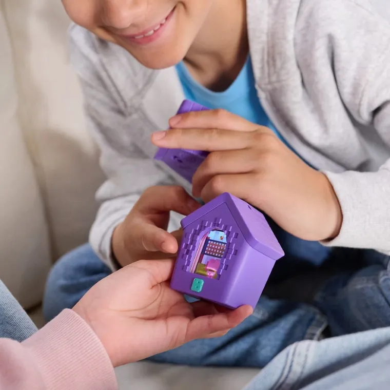 Bitzee, Dog House, animal de companie digital interactiv